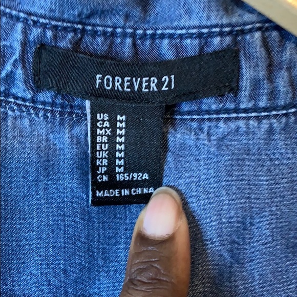 ‘FOREVER 21’ LONG SLEEVE DENIM TOP!!! - Picture 2 of 7
